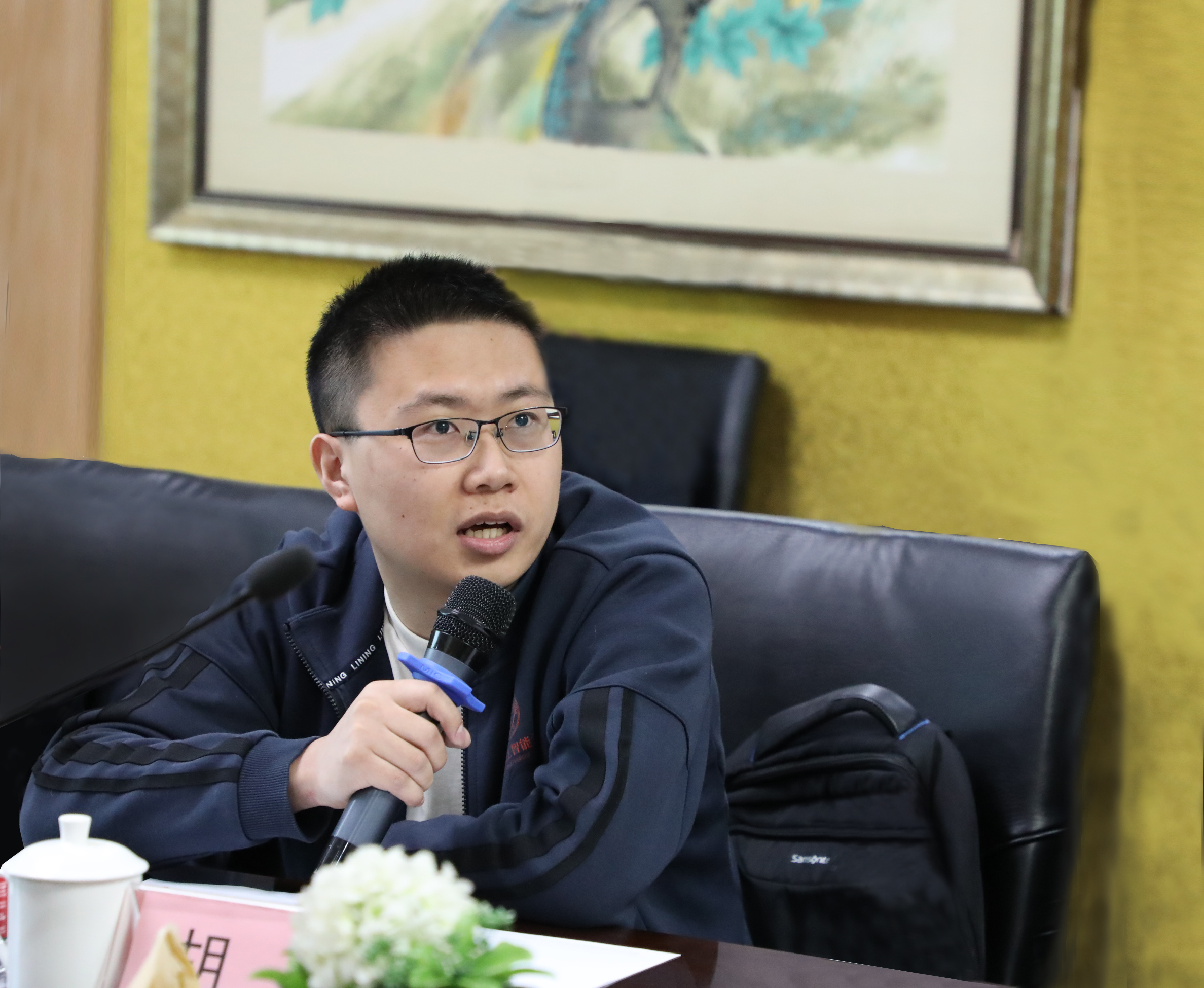 9347f772892d4db294e2fa92e7fcc4c1.jpg 胡迪-最最终.jpg